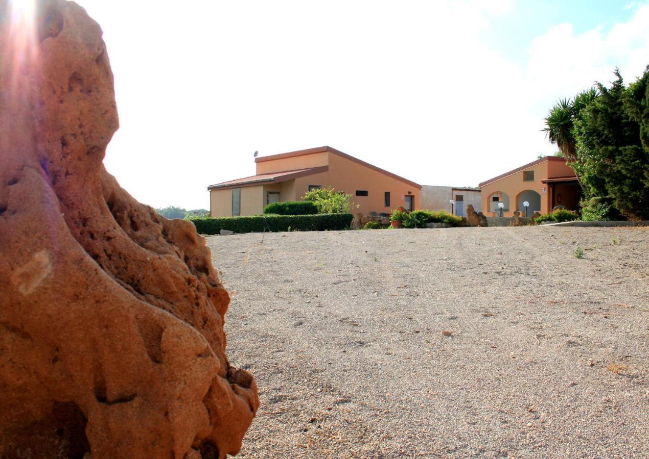 Agriturismo Da Pina Porto Conte Ngoại thất bức ảnh